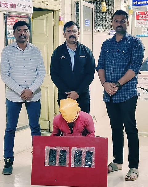 Pune : आणेतील मोबाईल शाॅपी चोरीचा छडा ; एकास अटक, एक फरार
