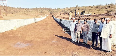 हिंद केसरी बैलगाडा घाटाची उभारणी; फुलगावच्या यात्रा उत्सवासाठी तयारी