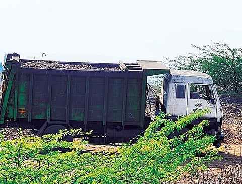 दौंड तालुक्यात रिचवला जातोय पुण्याचा कचरा..