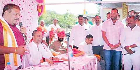 ढाकणेंचा सल्ला अन् लंकेंचे सूचक वक्तव्य !