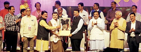 रसिक असेपर्यंत नाटक संपणार नाही : उपमुख्यमंत्री देवेंद्र फडणवीस