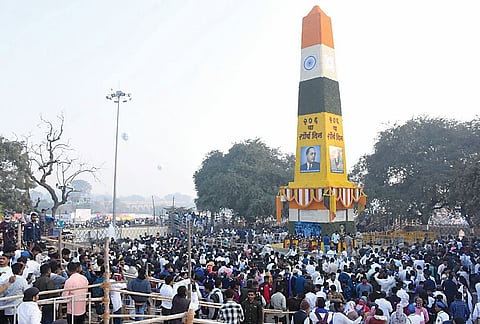 Koregaon Bhima: जयस्तंभाला अभिवादनासाठी उसळला जनसागर