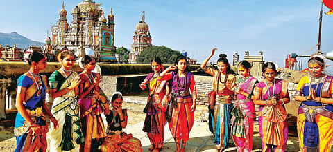 रामनामाने दणाणला पुणे जिल्हा !