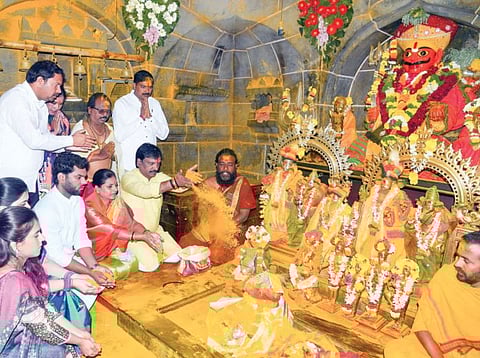 शिवसेनेच्या लढाईस यश मिळू दे : विरोधी पक्षनेते अंबादास दानवे