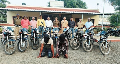 मोटारसायकल चोरट्यांची टोळी अखेर जेरबंद : यवत पोलिसांची कारवाई