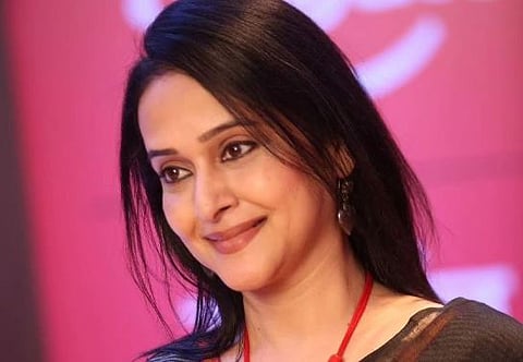 मृणाल कुलकर्णी