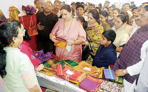 पवनाथडी जत्रेस उत्साहात सुरुवात; सोमवारपर्यंत जत्रेचा आनंद घेता येणार