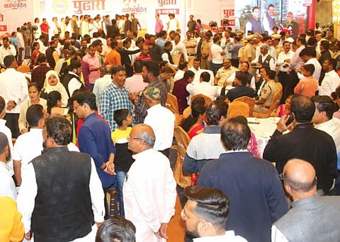 गुलाबी थंडीत चहापान अन् रंगली मस्त गप्पांची मैफल ! ‘पुढारी’वर शुभेच्छांचा वर्षाव