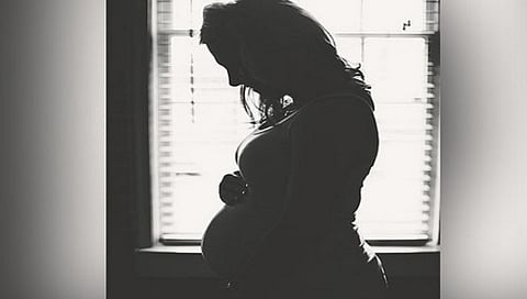 Kerala High Court | ‘बलात्कार पीडितेला गर्भपात करू न देणं म्हणजे तिचा जगण्याचा अधिकार नाकारणे’; केरळ हायकोर्ट