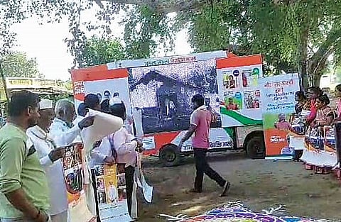 भारत रथयात्रेला मढीत विरोध; संतप्त शेतकर्यांपुढे अधिकार्यांची उडाली भंबेरी