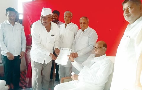 पक्ष सोडून गेले त्यांचा विचार करू नका : शरद पवार