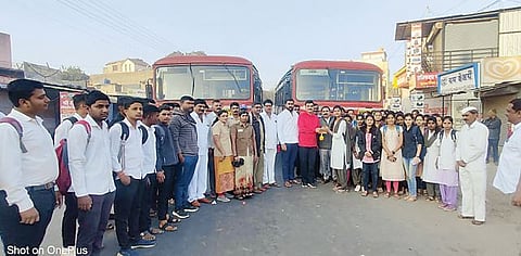 आमदार दत्तात्रय भरणेंनी जाणल्या प्रवाशांच्या समस्या