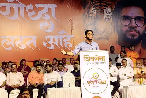 ..तर मुख्यमंत्र्यांना जेलमध्ये टाकू : आदित्य ठाकरे यांची टीका