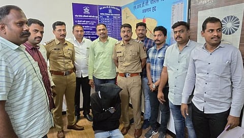 Jalgaon Crime News : पेट्रोलपंप मॅनेजरला मारहाण करुन लुटणारा पोलिसांच्या जाळ्यात