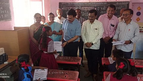 जळगाव : शिष्यवृत्ती सराव परीक्षावर्गाचे आमदार संजय सावकारे यांच्या हस्ते उद्घाटन