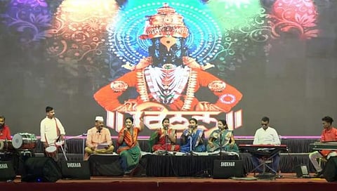 महासंस्कृती महोत्सावात दिवसागणीक धुळेकरांचा उत्स्फूर्त प्रतिसाद