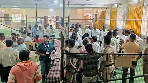 जळगाव : शेतकी संघात शेतकरी विकास पॅनलचा 11 जागांनी विजय