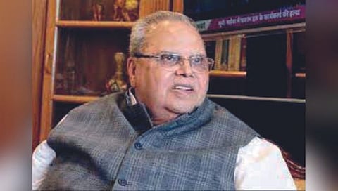 माजी राज्यपाल मलिक यांच्यावर सीबीआयचे छापे