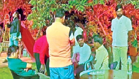 पाचगणीत टेन्ट हाऊसवर छमछम; बारबालांसह खते बी-बियाणे विक्रेते व डिलर अशा 37 जणांवर कारवाई