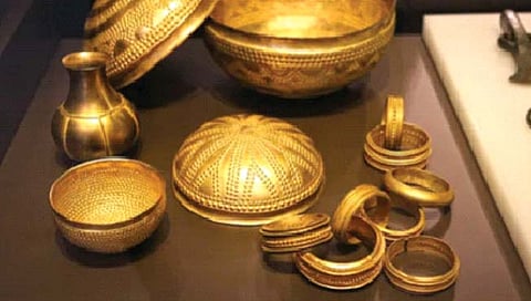 ब्राँझ युगातील दोन कलाकृती उल्केतील लोखंडाच्या!