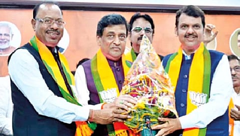 राज्यरंग : पडझड काँग्रेसची