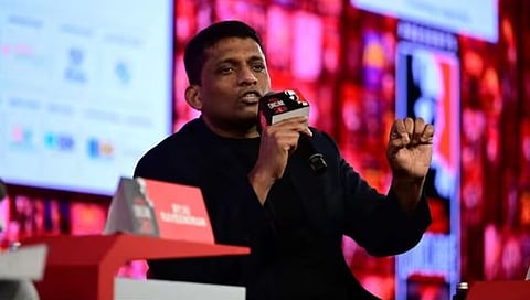 मीच कंपनीचा सीईओ, बाकी सर्व अफवा : Byju Raveendran यांचे कर्मचार्यांना पत्र