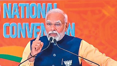 पुढचे शंभर दिवस जोमाने काम करा; सर्व लाभार्थींपर्यंत पोहोचा : पंतप्रधान मोदी