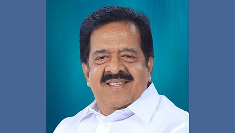 अशोक चव्हाण यांनी पाठीत खंजीर खुपसला : रमेश चेन्नीथला