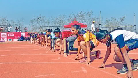 Kolhapur News : दै. ‘पुढारी राईज अप’; महिला खेळाडूंना प्रोत्साहन देणारी स्पर्धा: खेळाडूंसह पालकांमध्ये उत्साह