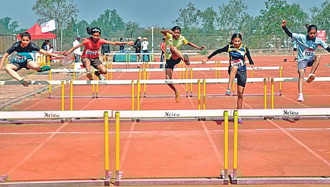 Kolhapur News : रेडी…स्टेडी, गेट-सेट-गो…: ‘पुढारी राईज अप महिला अॅथलेटिक्स स्पर्धे’चा दिमाखात प्रारंभ