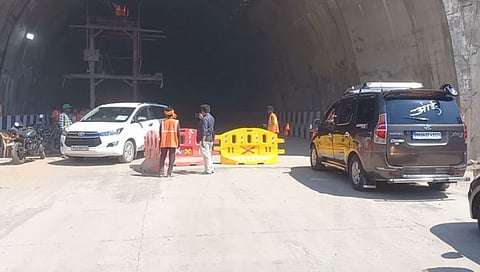 कोकणवासियांसाठी आनंदाची बातमी! कशेडी बोगद्यातून एकेरी वाहतूक सुरू