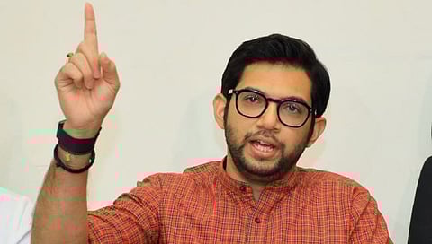 Aditya Thackeray : महाराष्ट्रात गँगवॉर सुरू; आदित्य ठाकरेंचा शिंदे सरकारवर हल्लाबोल