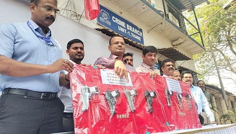 ठाणे: भिवंडीत ७ पिस्तुल, १० जिवंत काडतुसे जप्त; एक अटकेत