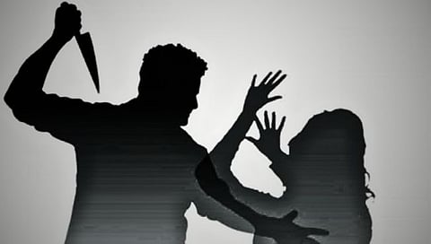 रत्नागिरी : पत्नीवर सुरीने वार केल्याने गुन्हा दाखल; पतीने जीवन संपवले