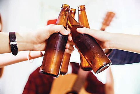 ढाब्यावर दारू पिणे ठरणार आता कोर्टाच्या पायरीला आमंत्रण !