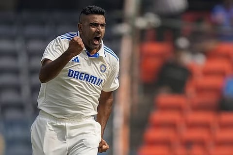 R Ashwin Number 1 Bowler : आर अश्विन नंबर 1 कसोटी गोलंदाज! बुमराहला टाकले मागे