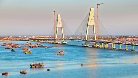 देशातील सर्वात मोठ्या केबल पुलाचे उद्घाटन