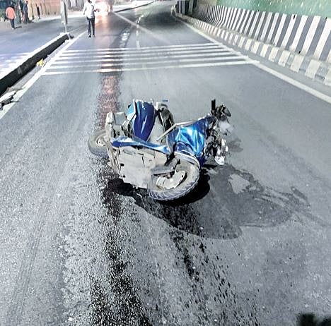 चांदणी चौक सर्व्हिस रोड धोकादायक! वाहनाची दिशा चुकली की अपघात