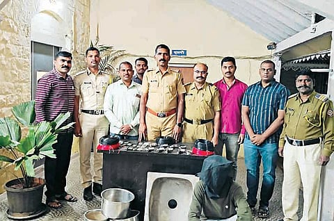 Crime News : दौंडमधील चोरीप्रकरणी आरोपीस अटक दोन