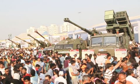 Maharashtra MSME Defense Expo : रणगाडे, तोफांबरोबर सेल्फीसाठी गर्दी