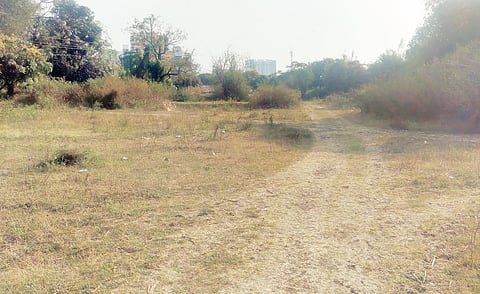 डीपी रस्त्याच्या कामास मिळेना मुहूर्त; धायरीतील नागरिकांमध्ये नाराजी