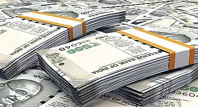 पोलिसांचे लुटारू त्रिकूट बडतर्फ!