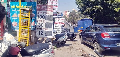 साळुंखे विहार रस्ता अतिक्रमणांच्या विळख्यात; कोंढवा परिसरातील चित्र