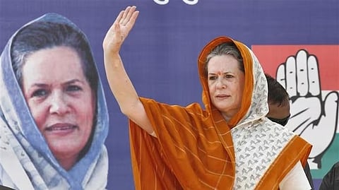Sonia Gandhi : सोनिया गांधींना तेलंगणातून ‘लोकसभा’ लढवणार?