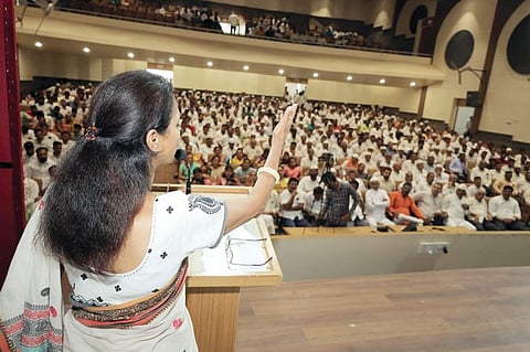 उणीदुणी काढायला राजकारणात आले नाही : खा. सुप्रिया सुळे