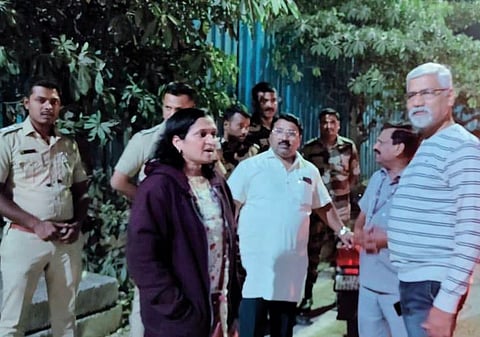 उपायुक्तांचा अतिक्रमणांवर हातोडा; वाहनांच्या पार्किंगचा प्रश्न कायम