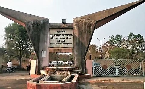 लोणी काळभोरचे दोन प्रबळ विरोधी गट एकत्र