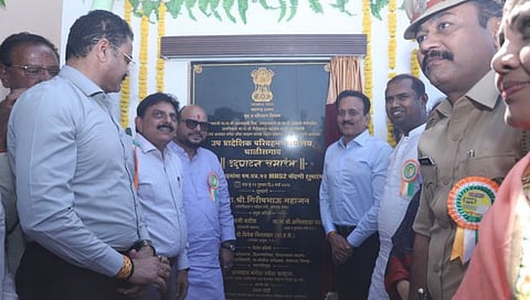 चाळीसगावच्या उपप्रादेशिक कार्यालयाचे मंत्री गिरीश महाजन यांच्या हस्ते उद्घाटन