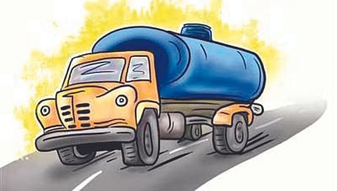 नाशिक : जिल्ह्यातील १०५३ गावे-वाड्या तृषार्त; टँकर भागवतेय पावणेसहा लाख जनतेची तहान