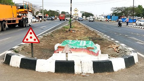 चांदवड : तालुक्यातील सोग्रस येथील धार्मिक स्थळ.